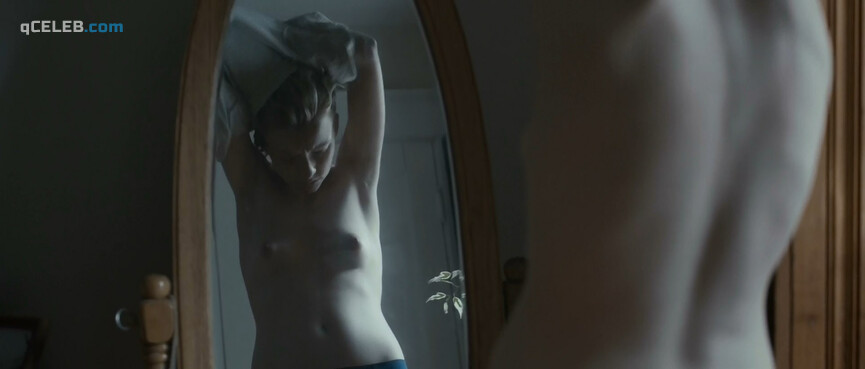 11. Hannah Gross sexy, Deragh Campbell nude – I Used to Be Darker (2013)