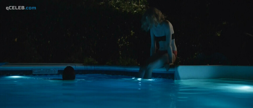 5. Hannah Gross sexy, Deragh Campbell nude – I Used to Be Darker (2013)