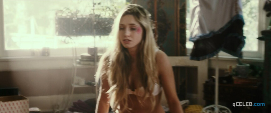 8. Reanin Johannink nude, Brooke Butler sexy – All Cheerleaders Die (2013)