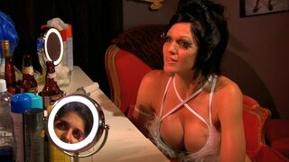 Tracy Baumbach sexy, Nazanine Mousavi sexy – Layla Live or Die (2008)