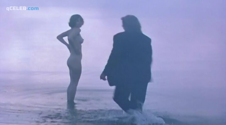 2. Ilyana Pavlova nude, Kyulli Teetamm sexy, Merle Palmiste nude – The Heart of the Bear (2001)