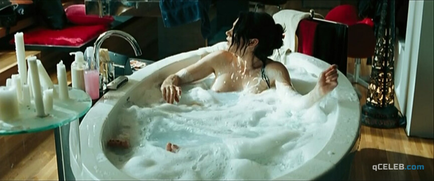 11. Lucie Laurier nude – Nitro (2007)