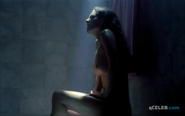 3. Leonor Seixas nude – A Passagem da Noite (2003)