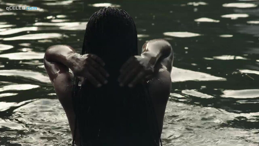 1. Ciomara Morais nude – A Ilha dos Cães (2017)