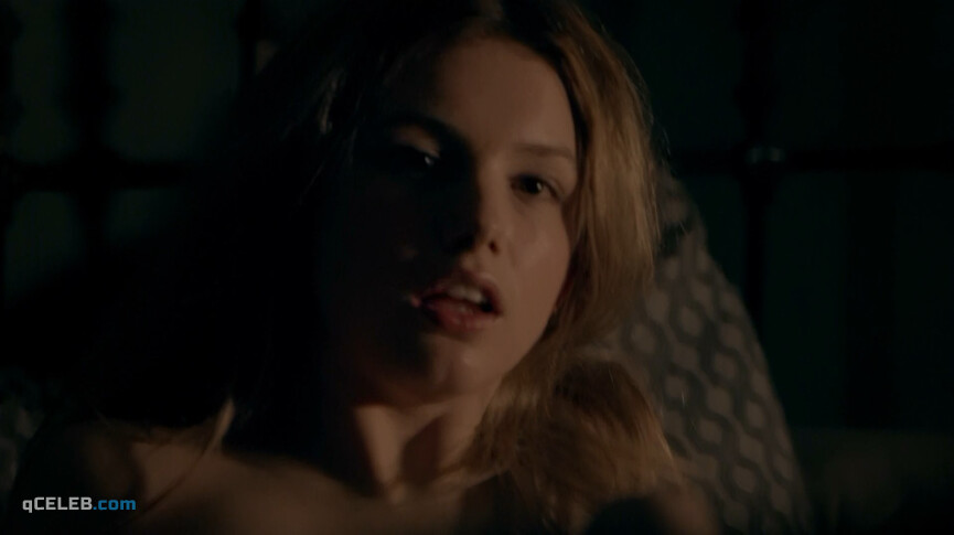 4. Hannah Murray sexy – Skins s07e03 (2013)