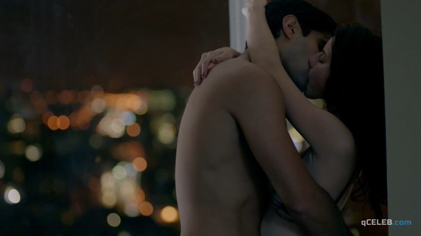 3. Kaya Scodelario sexy – Skins s07e02 (2013)