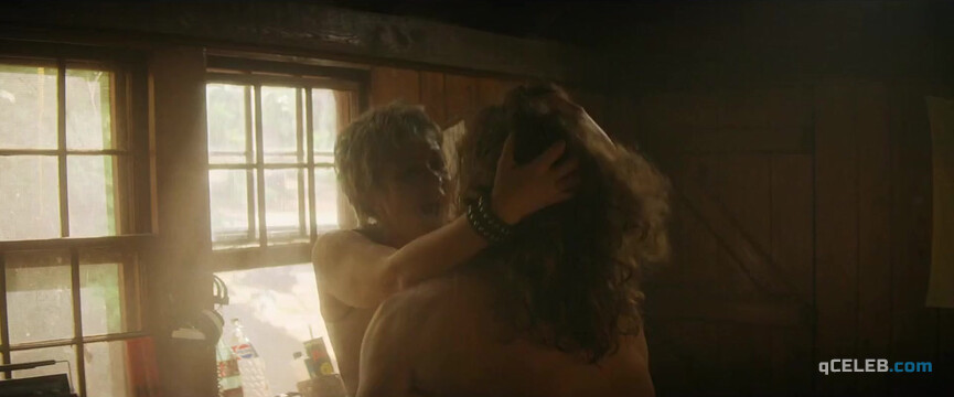 1. Ryan Simpkins sexy – Fear Street: 1978 (2021)
