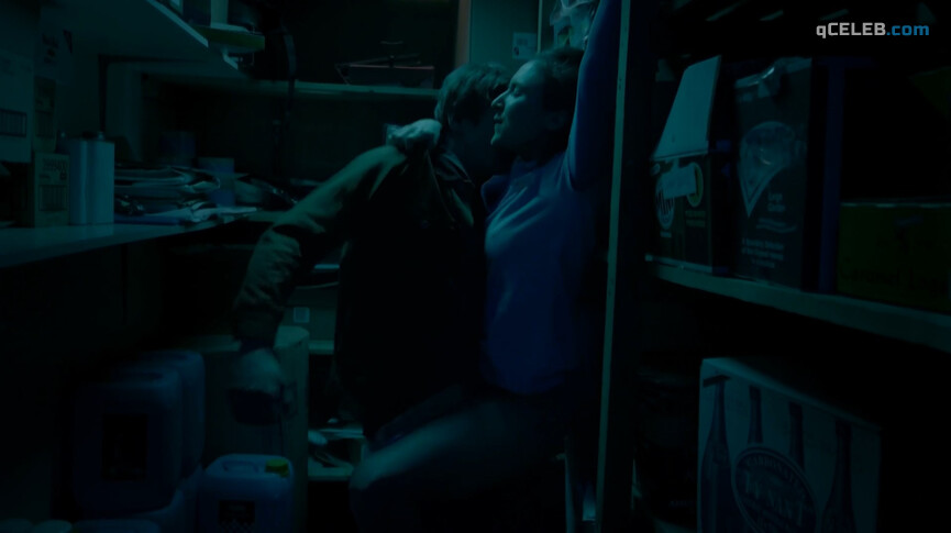 3. Esther Smith sexy – Skins s07e05 (2013)