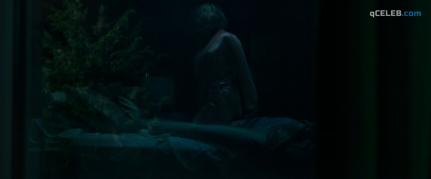 11. Haley Bennett sexy – Swallow (2019)