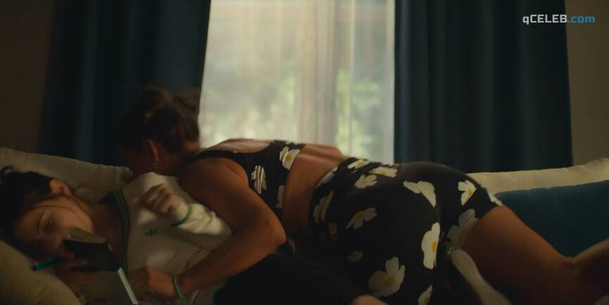 7. Lucia Uribe nude, Tessa Ia sexy, Darlene Rosas sexy – Unstoppable s01e04 (2020)