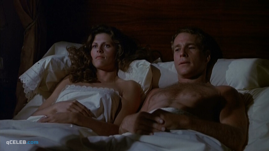 4. Iris Klein (Iris Albanti) nude, Robyn Douglass nude – Partners (1982)