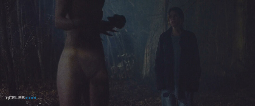 4. Shenae Grimes nude – The Rake (2018)