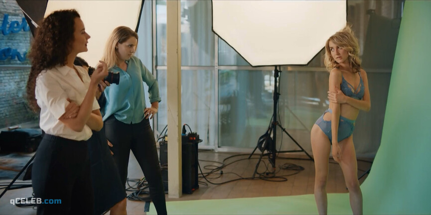2. Isis Cabolet nude – Women of the Night s01e02 (2019)
