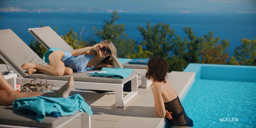 5. Daphne Wellens sexy, Julia Akkermans sexy, Karina Smulders nude – Women of the Night s01e05-06 (2019)