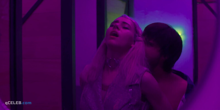 6. Lucia Uribe nude, Tessa Ia sexy – Unstoppable s01e02 (2020)