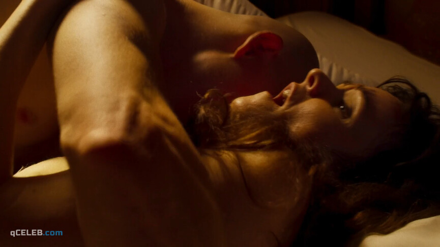 3. Courtney Cunningham sexy – Interrogation s01e08 (2020)