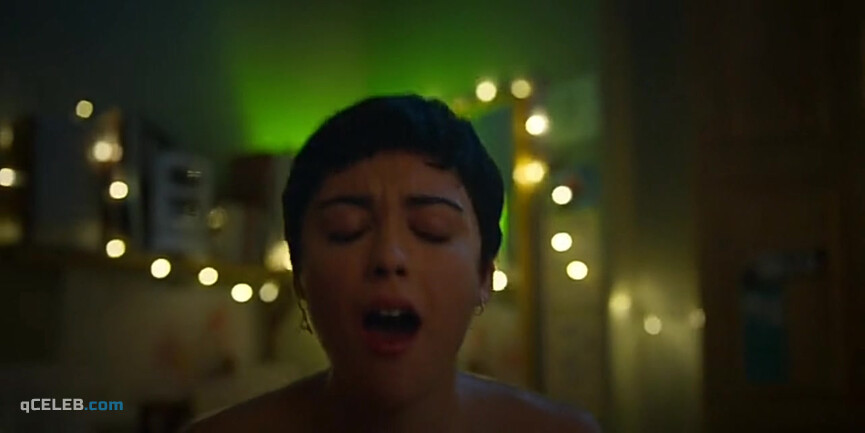 11. Carla Diaz nude – Elite s04e07 (2021)