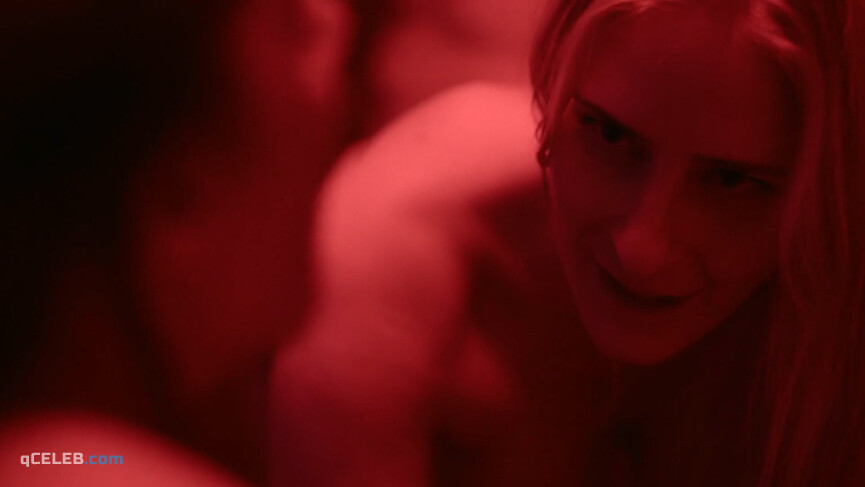 19. Charlie Dagelet nude, Renee de Gruijl nude, Frieda Barnhard nude – Mocro Maffia s01 (2018)