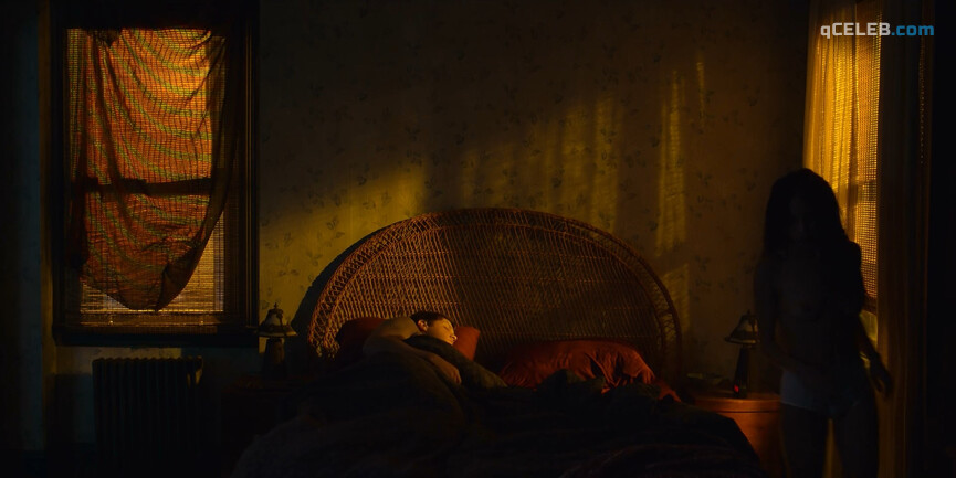 10. Zoe Kravitz nude – High Fidelity s01e01, e06, e09 (2020)