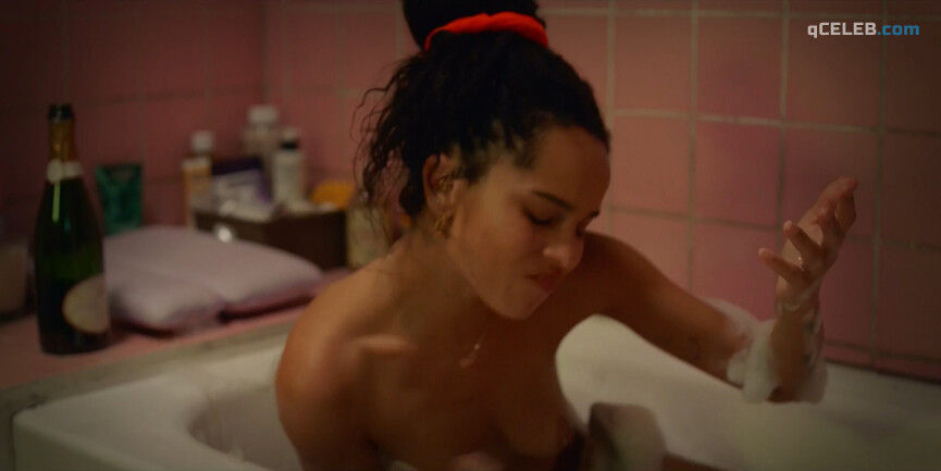 18. Zoe Kravitz nude – High Fidelity s01e01, e06, e09 (2020)