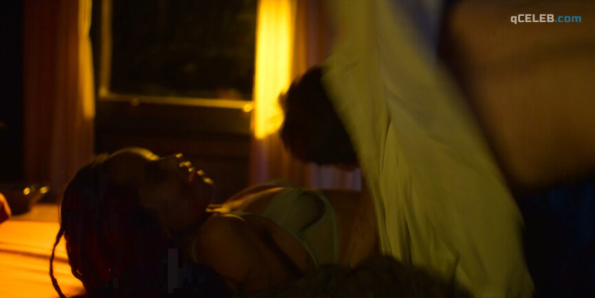 7. Zoe Kravitz nude – High Fidelity s01e01, e06, e09 (2020)