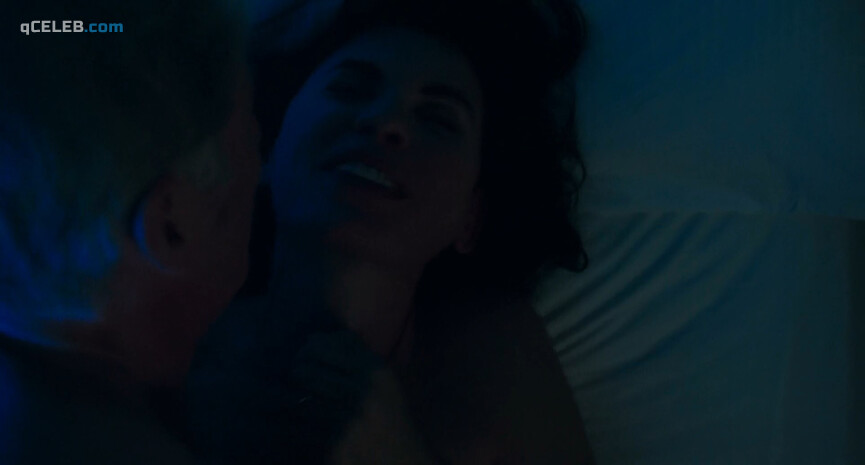 1. Julianna Margulies sexy – Three Christs (2017)