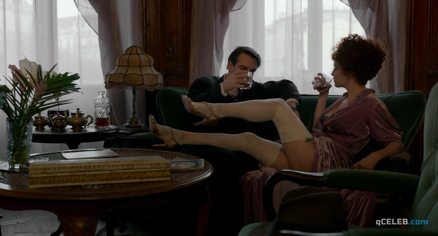 7. Bernadett Mitak nude, Hanna Palos nude – Budapest Noir (2017)