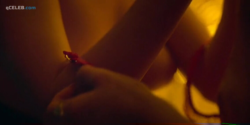 2. Martina Cariddi nude, Claudia Salas nude – Elite s04e05 (2021)