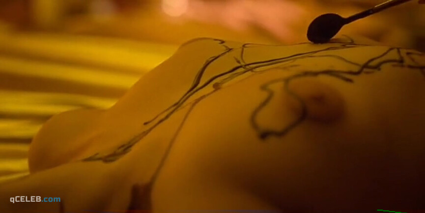 4. Martina Cariddi nude, Claudia Salas nude – Elite s04e05 (2021)
