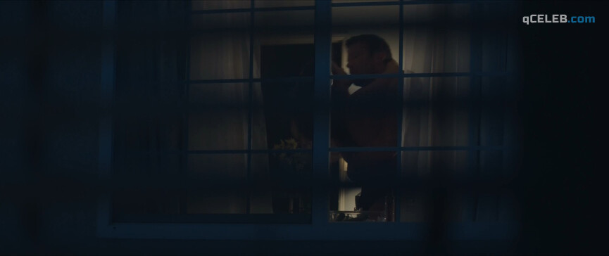 2. Jessica McNamee sexy, Jean Louisa Kelly sexy – The Neighbor (2018)