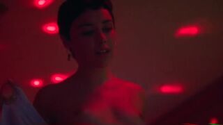 Carla Diaz nude – Elite s04e02 (2021)