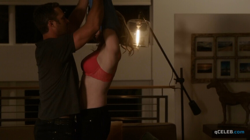 7. Kate Smith sexy – Chicago Fire s04e02 (2015)