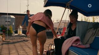 Vanessa Mai sexy – Nur mit Dir zusammen (2020)
