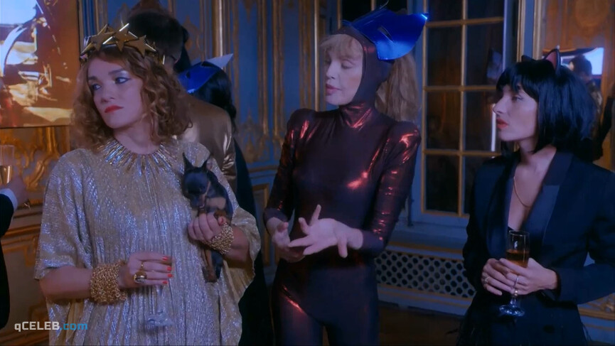 16. Arielle Dombasle nude, Zoe Le Ber nude, Laetitia Carrere nude, Caroline Chaspoul nude – Alien Crystal Palace (2018)