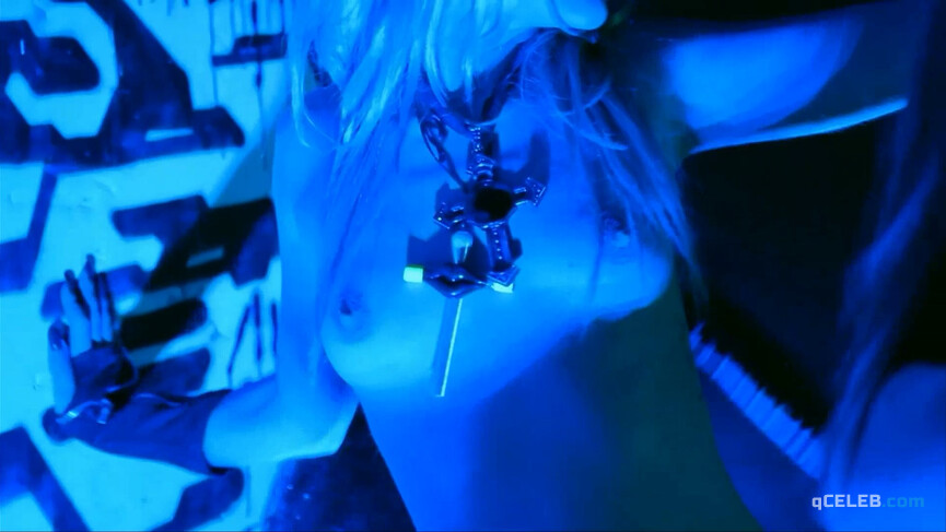 6. Arielle Dombasle nude, Zoe Le Ber nude, Laetitia Carrere nude, Caroline Chaspoul nude – Alien Crystal Palace (2018)