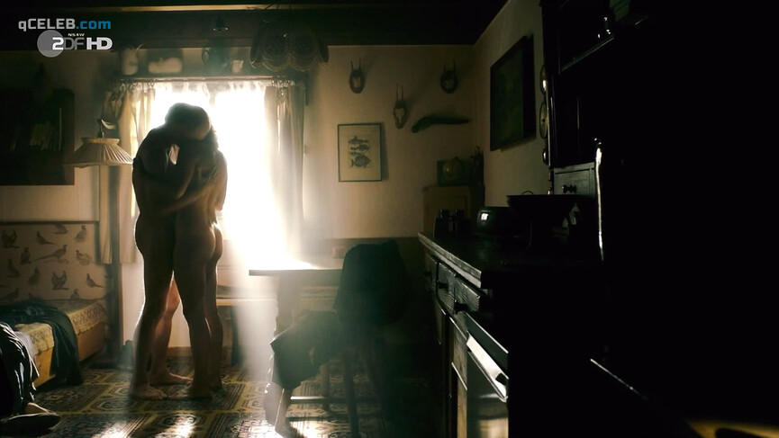 2. Claudia Michelsen nude – Die verlorene Tochter s01e04 (2020)