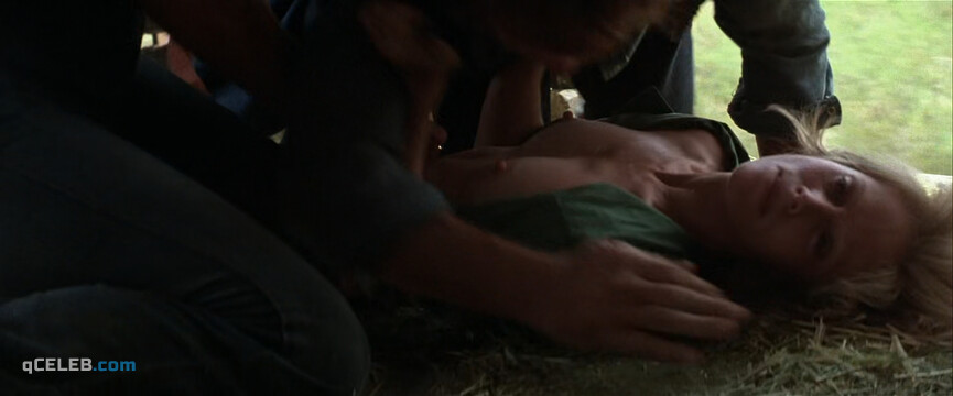 6. Sondra Locke nude – The Gauntlet (1977)