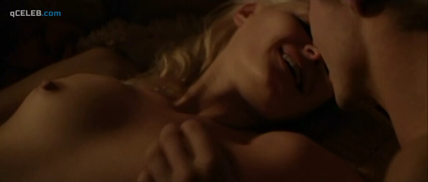 1. Karolina Kominek-Skuratowicz nude, Anna Celejewska sexy, Maria Pawlowska sexy – Karuzela (2014)