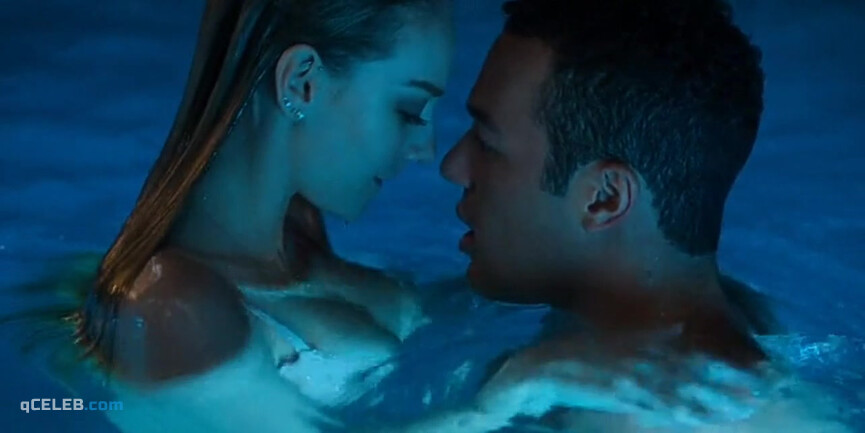 7. Ester Exposito sexy – Elite s03e06 (2020)