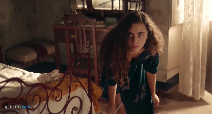 7. Maria Morera Colomer sexy – Life without Sara Amat (2019)