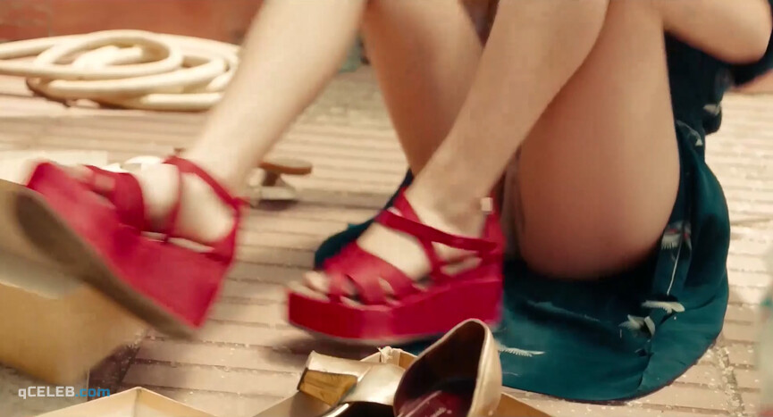 8. Maria Morera Colomer sexy – Life without Sara Amat (2019)