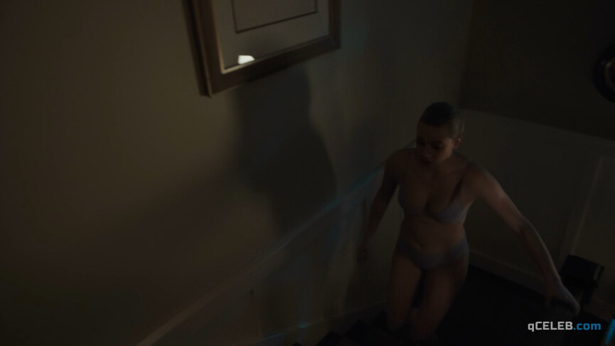 5. Lili Reinhart sexy, Camila Mendes sexy – Riverdale s04e14 (2020)