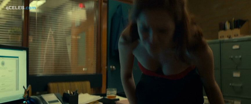 12. Zoey Deutch sexy – Buffaloed (2019)