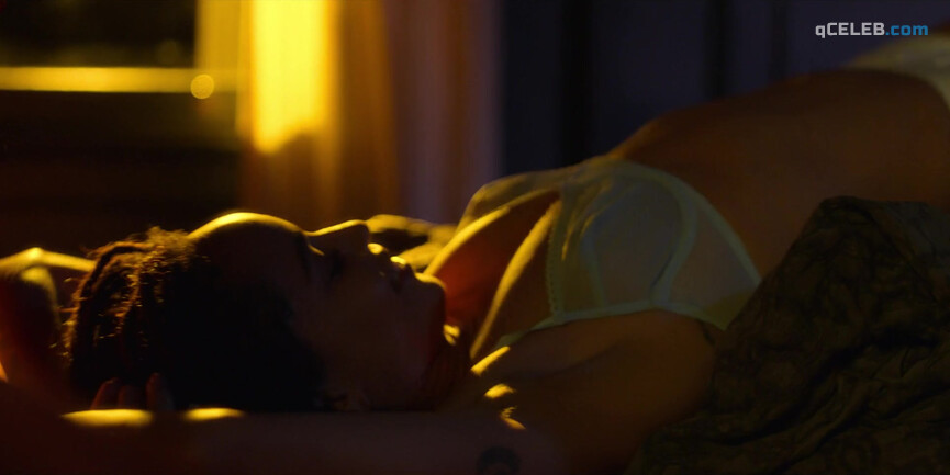 6. Zoe Kravitz nude – High Fidelity s01e01 (2020)