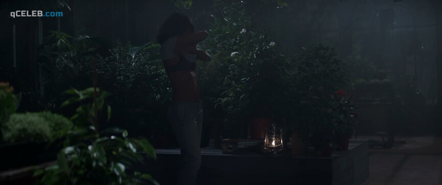 6. Florence Foresti nude, Perrette Souplex nude – Ladies (2017)