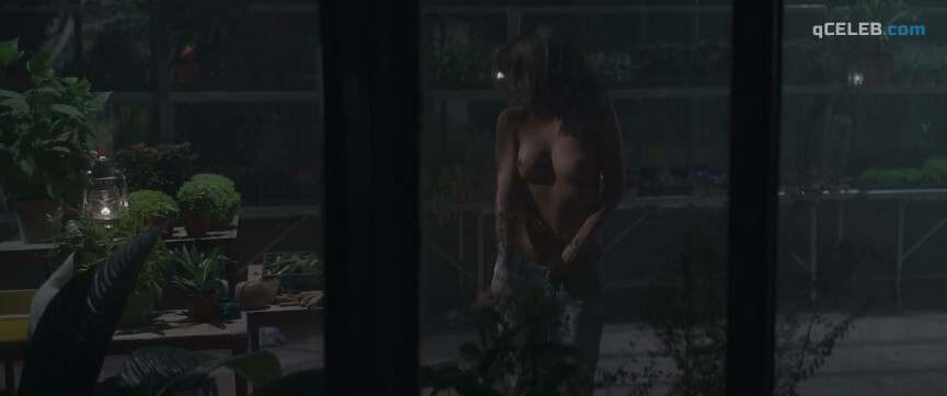 9. Florence Foresti nude, Perrette Souplex nude – Ladies (2017)