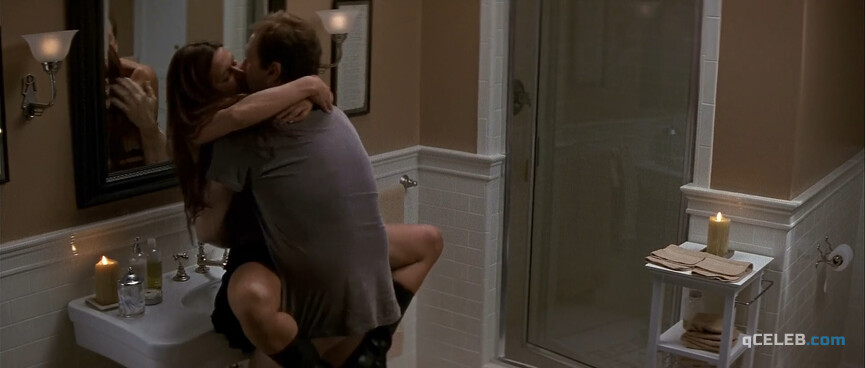 5. Rhona Mitra sexy, Laura Linney nude – The Life of David Gale (2003)