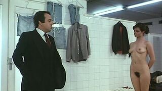 Azucena Hernandez nude – El erótico enmascarado (1980)