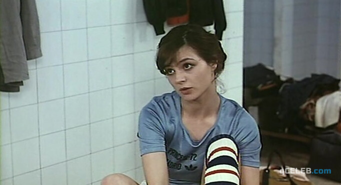 1. Azucena Hernandez nude – El erótico enmascarado (1980)
