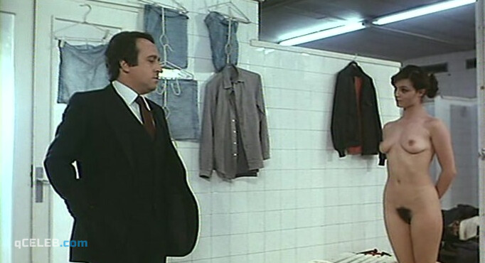 10. Azucena Hernandez nude – El erótico enmascarado (1980)